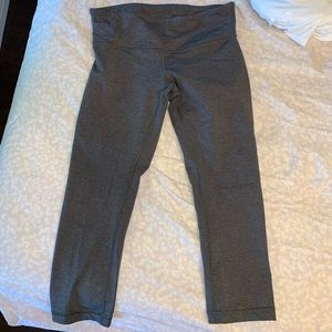 NWOT lululemon capri leggings